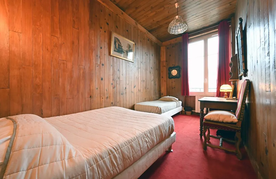 Hotel Esmeralda-1